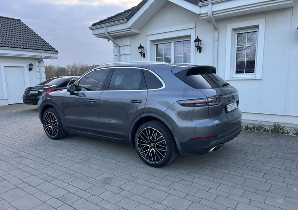 Porsche Cayenne cena 249000 przebieg: 85000, rok produkcji 2019 z Pobiedziska małe 106